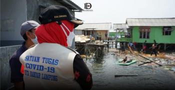 Tinjau Lokasi Rumah Diterjang Ombak, Walikota Bandar Lampung Sarankan Korban Tinggal di Rusunawa